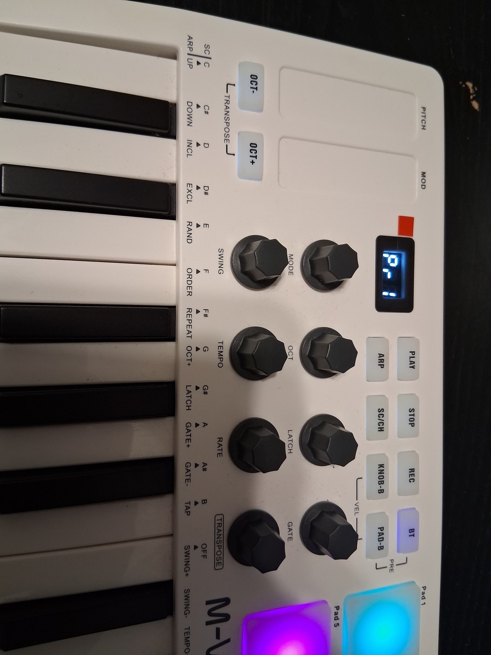 M-Vave 25-Key USB MIDI Keyboard Controller - White - Picture 11 of 16